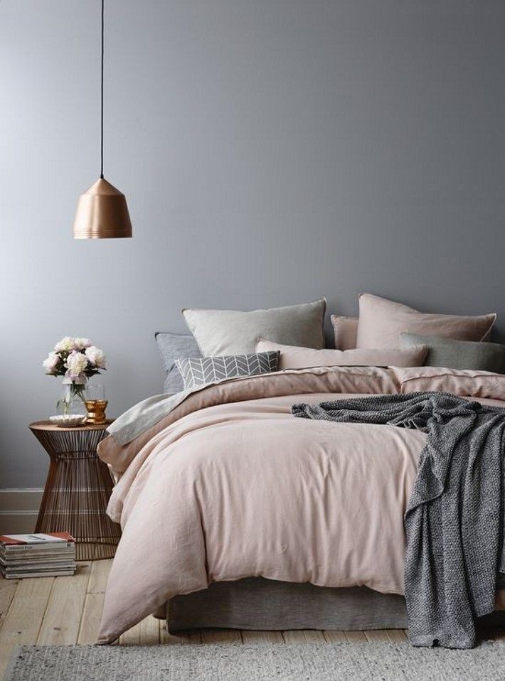 fem_bedroom_25