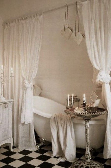 feminine_bathroom_36
