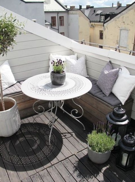 small_balcony_15