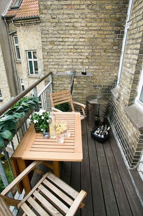 small_balcony_24