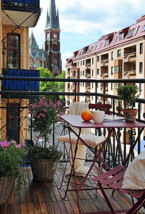 small_balcony_34