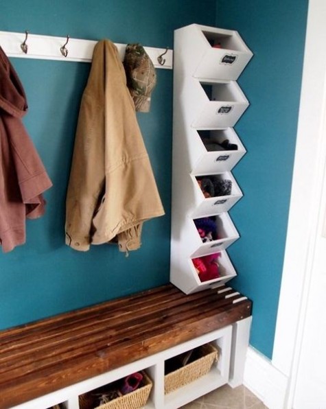 small_mudroom_03