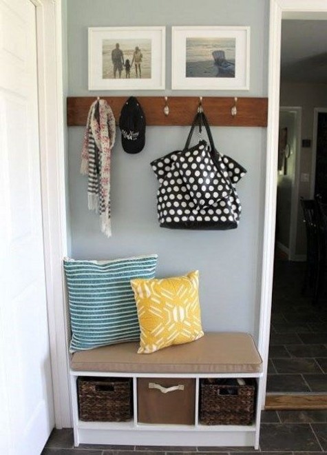 small_mudroom_04
