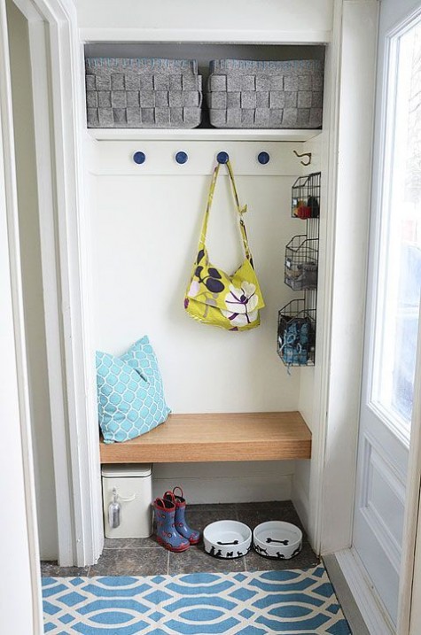 small_mudroom_15