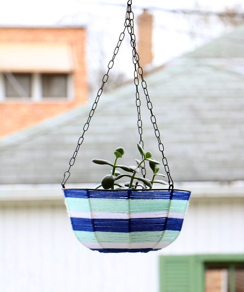 24 Cute And Space-Saving DIY Hanging Planters