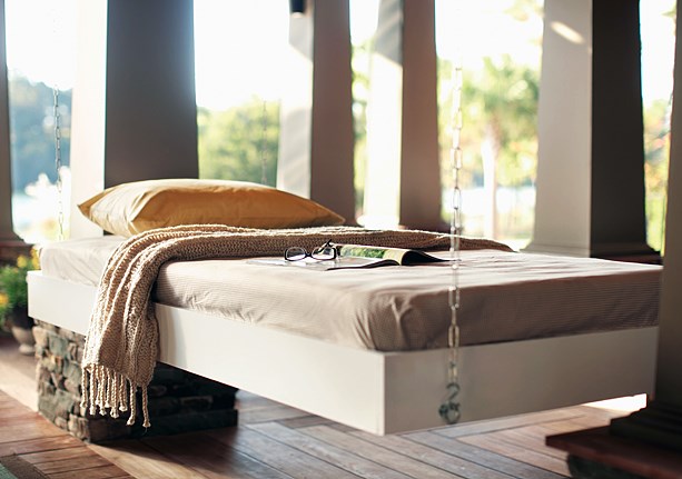 9 Awesome DIY Outdoor Hanging Beds