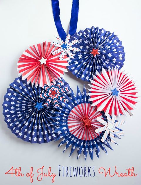 24 Awesome Patriotic Wreaths For The 4th July