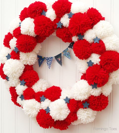 24 Awesome Patriotic Wreaths For The 4th July
