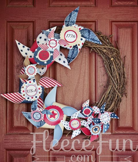24 Awesome Patriotic Wreaths For The 4th July