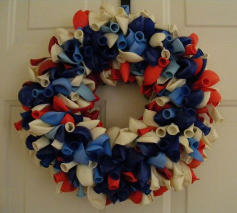 24 Awesome Patriotic Wreaths For The 4th July