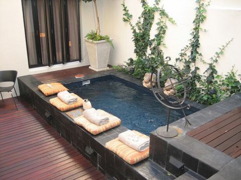 small_pool_15