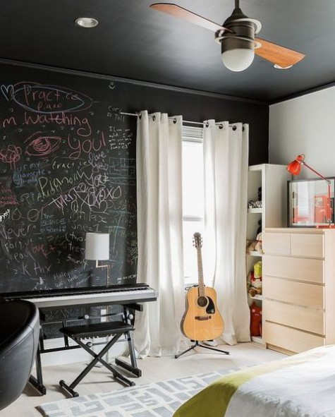 chalkboard_bedroom_24