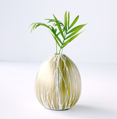 17 Modern DIY Eye-Catching Glass Vases