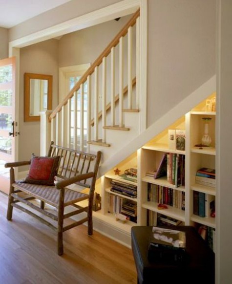 under_the_stairs_15