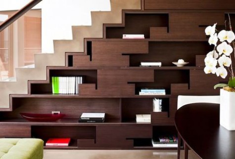 under_the_stairs_21