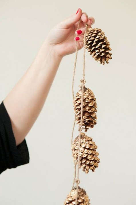 pinecone_christmas_34