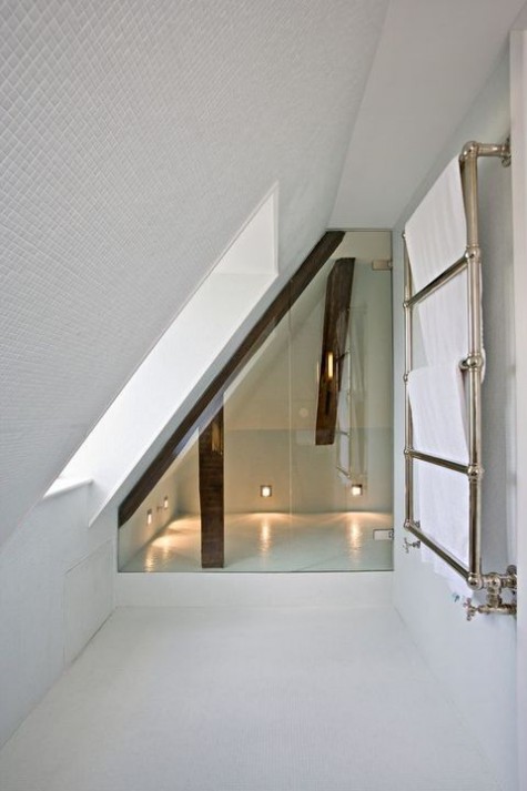 attic_bathroom_18