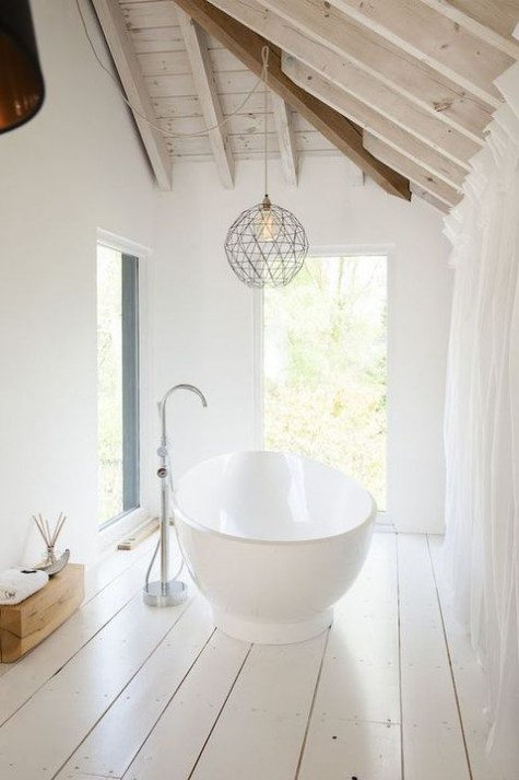attic_bathroom_27