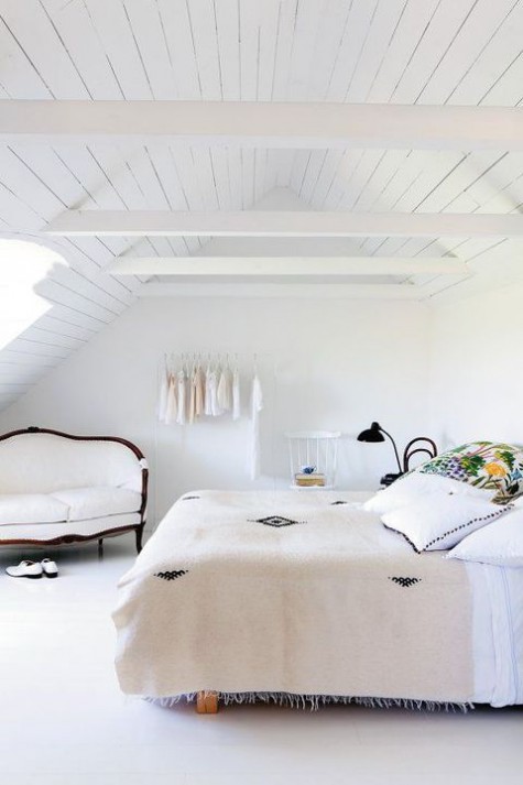 attic_bedroom_60