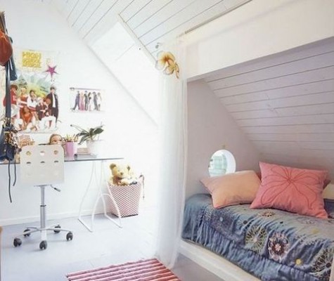 attic_kids_06