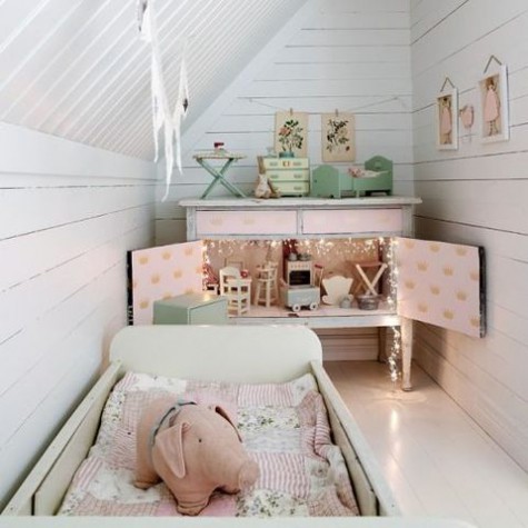 attic_kids_22