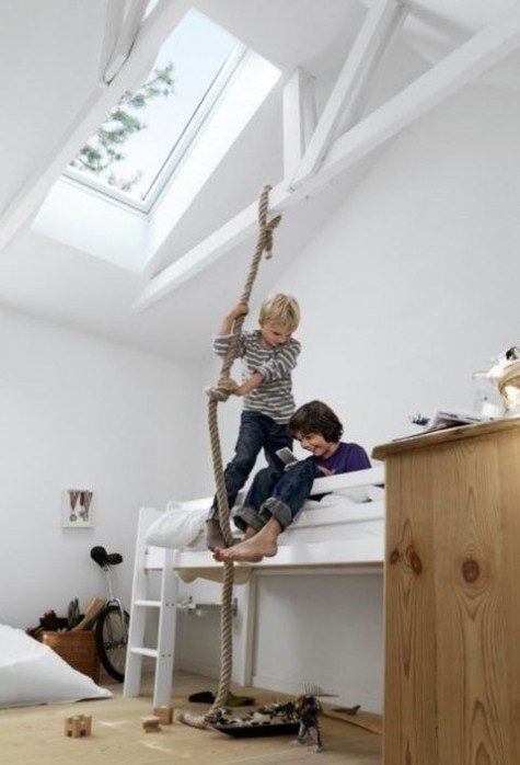 attic_kids_33