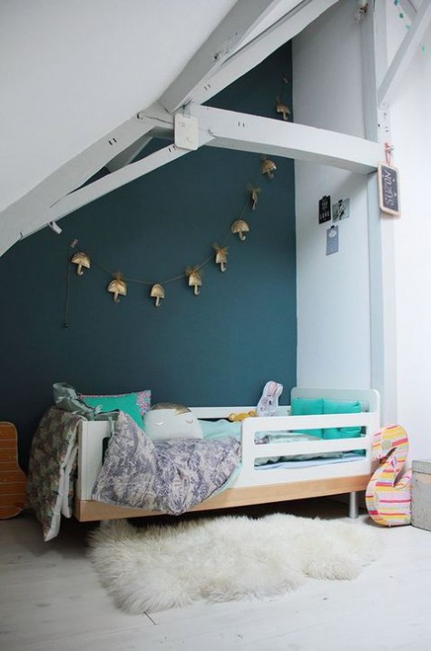 attic_kids_36