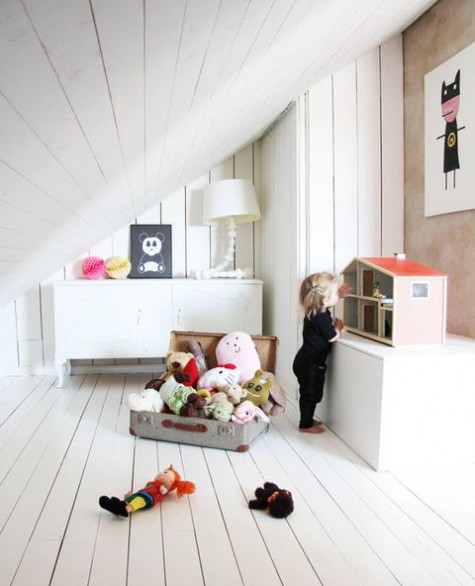 attic_kids_47