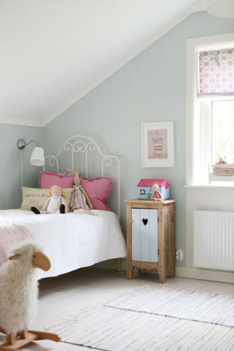attic_kids_48