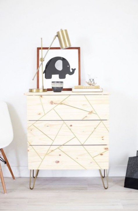 light-colored wooden Tarva dress with a geometric print and hairpin legs
