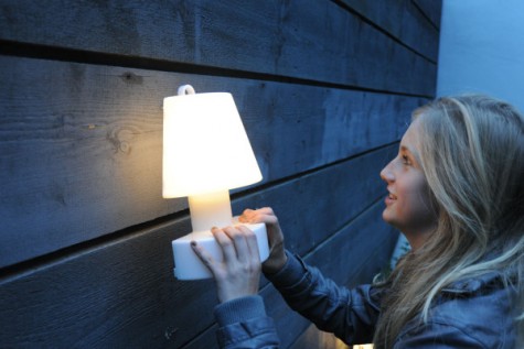 modern outdoor wall lamps that remind of indoor ones