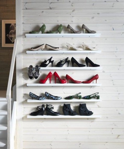 a simple and cute shoe display with Ribba ledges