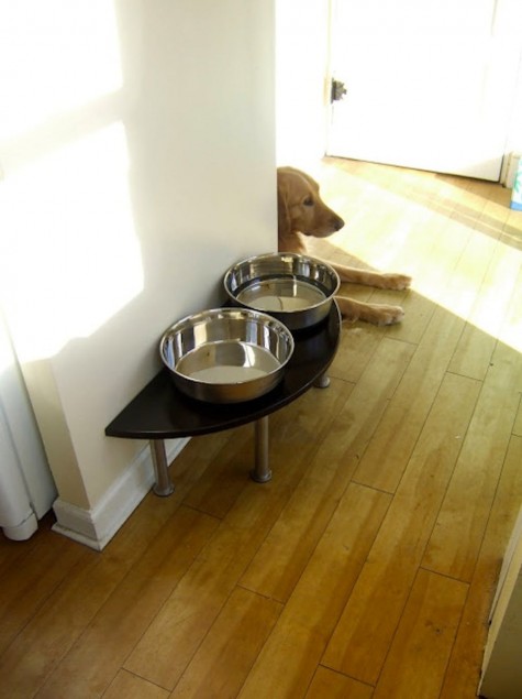 use an IKEA computer riser as a food bowl stand