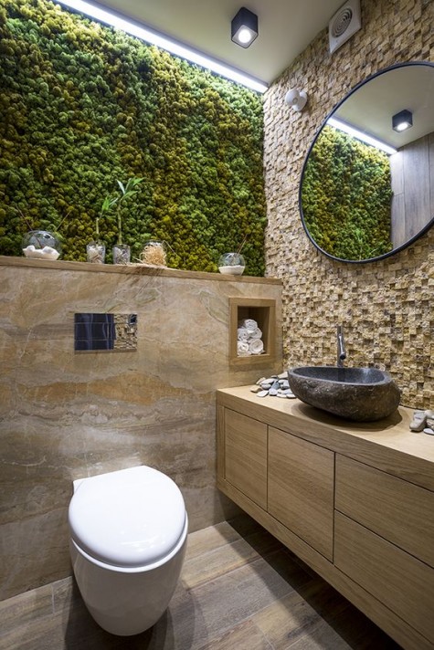 stone and moss make the walls super eye-catching and natural